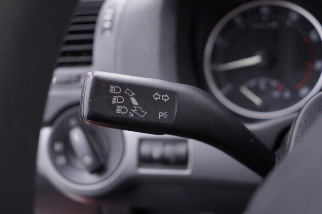 OV190V09498_23.webp_OCTAVIA Ambiente 1.6 MPI 75 kW manuál