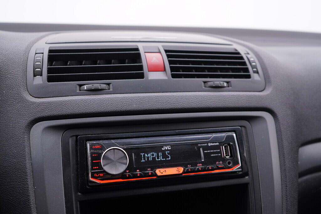 OV190V09498_27.webp_OCTAVIA Ambiente 1.6 MPI 75 kW manuál