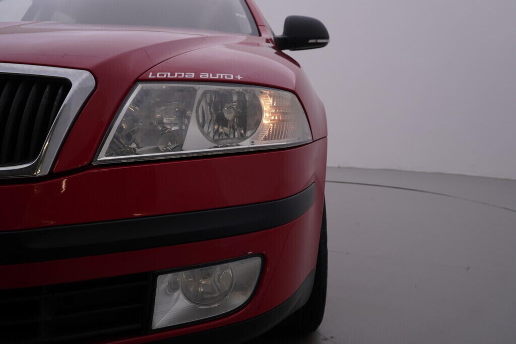 OV190V09498_35.webp_OCTAVIA Ambiente 1.6 MPI 75 kW manuál