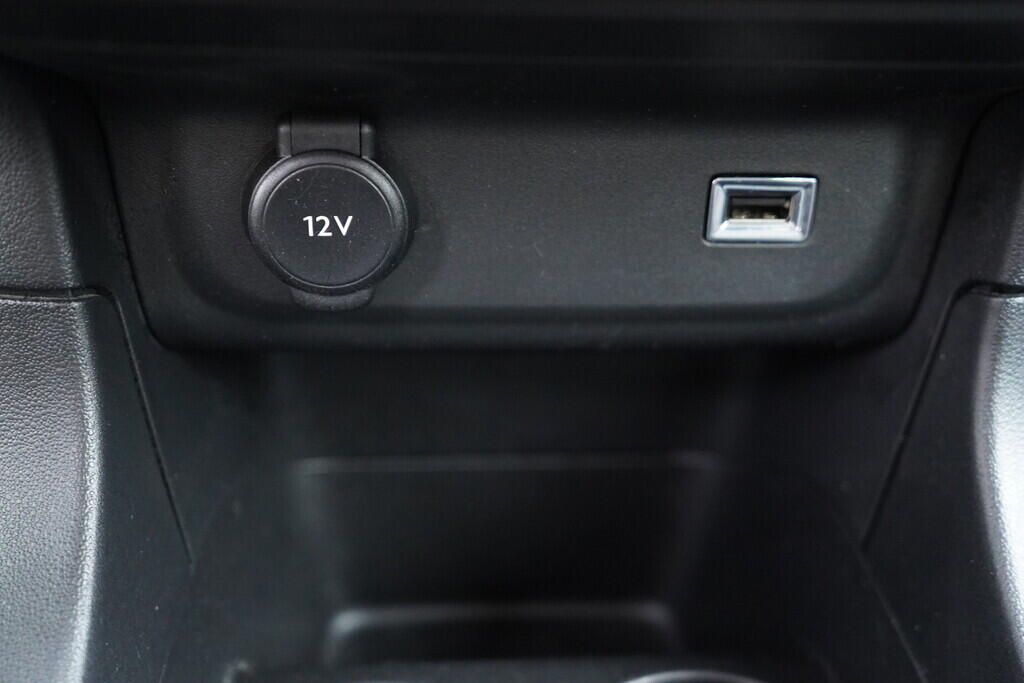 OV190V09499_35.webp_C3  1.2 PureTech  61 kW manuál