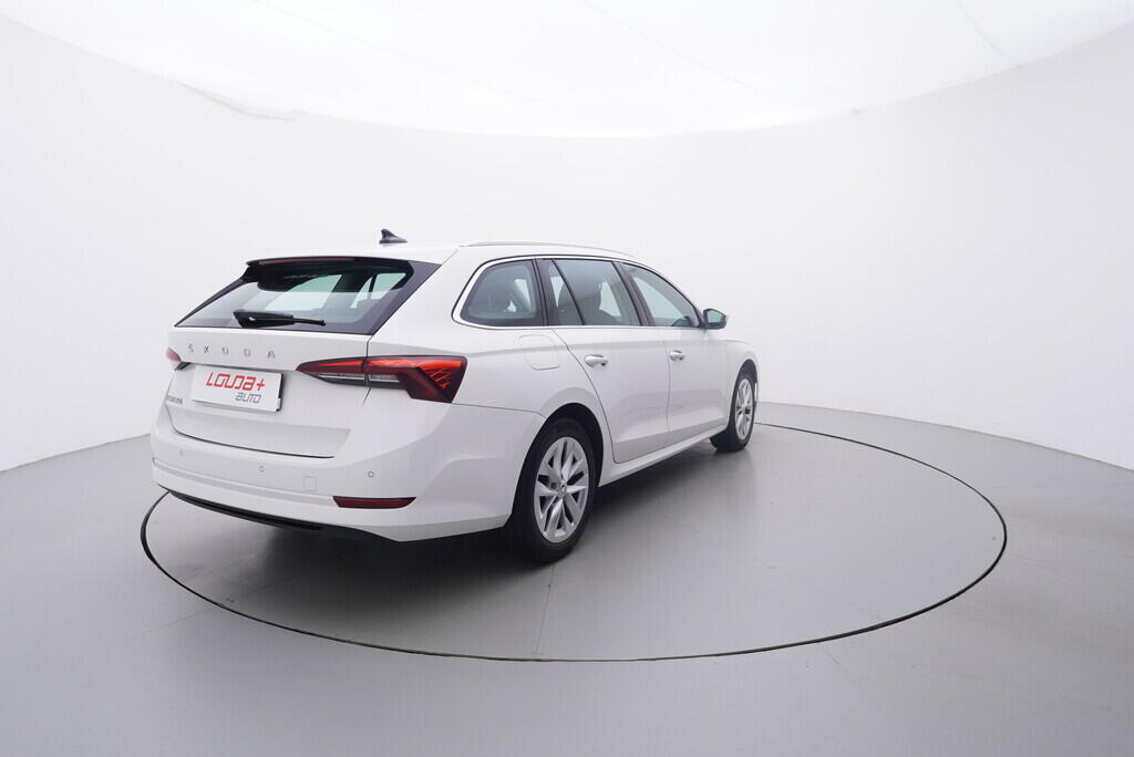 OV190V09502_14.webp_OCTAVIA Style 1.5 TSI 110 kW manuál, DPH