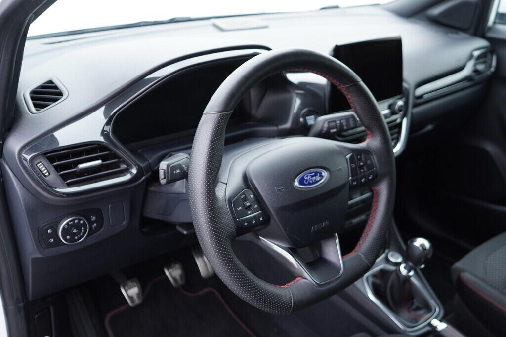 OV190V09505_22.webp_PUMA ST-Line 1.0  92 kW manuál