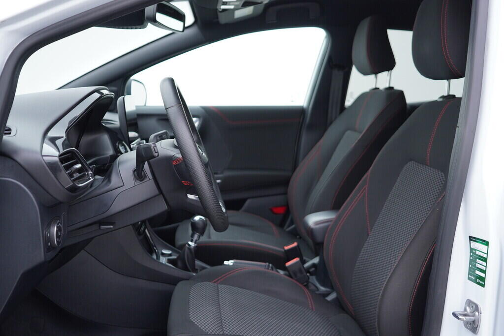 OV190V09505_23.webp_PUMA ST-Line 1.0  92 kW manuál