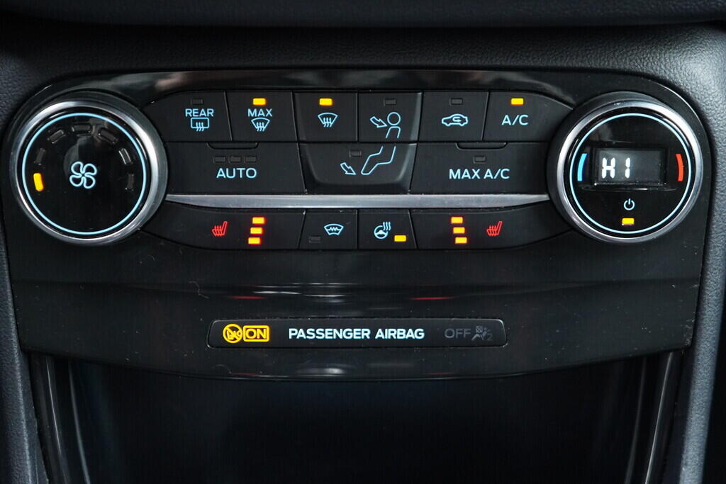 OV190V09505_31.webp_PUMA ST-Line 1.0  92 kW manuál