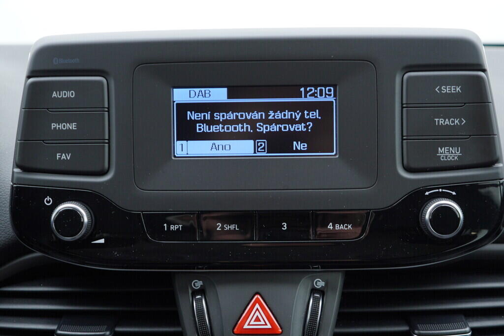 OV190V09506_27.webp_I30 Start Plus 1.5  81 kW manuál