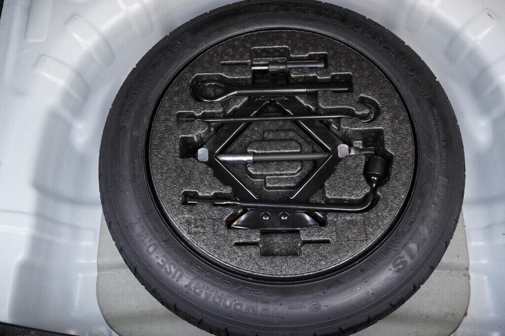 OV190V09506_34.webp_I30 Start Plus 1.5  81 kW manuál