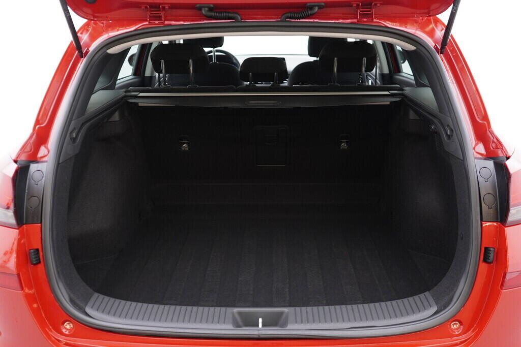 OV190V09507_33.webp_I30 Family Smart 1.0  88 kW manuál