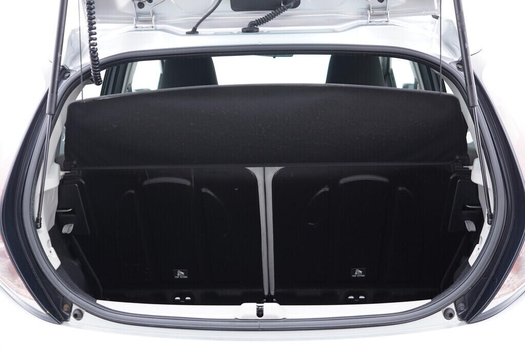 OV190V09513_34.webp_AYGO X-Play Team D 1.0  51 kW manuál