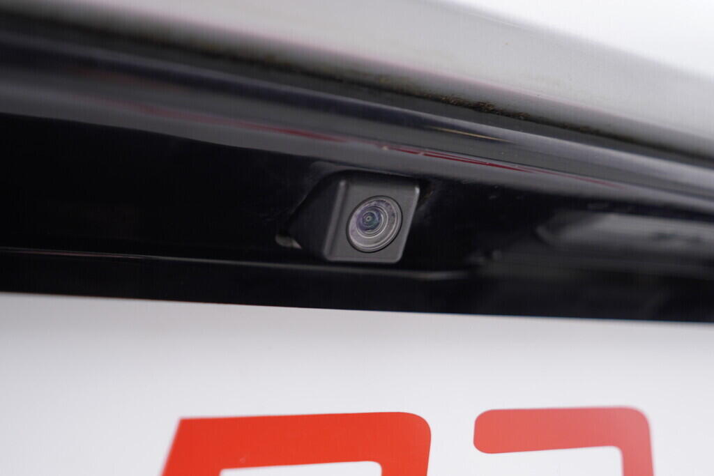 OV190V09513_37.webp_AYGO X-Play Team D 1.0  51 kW manuál