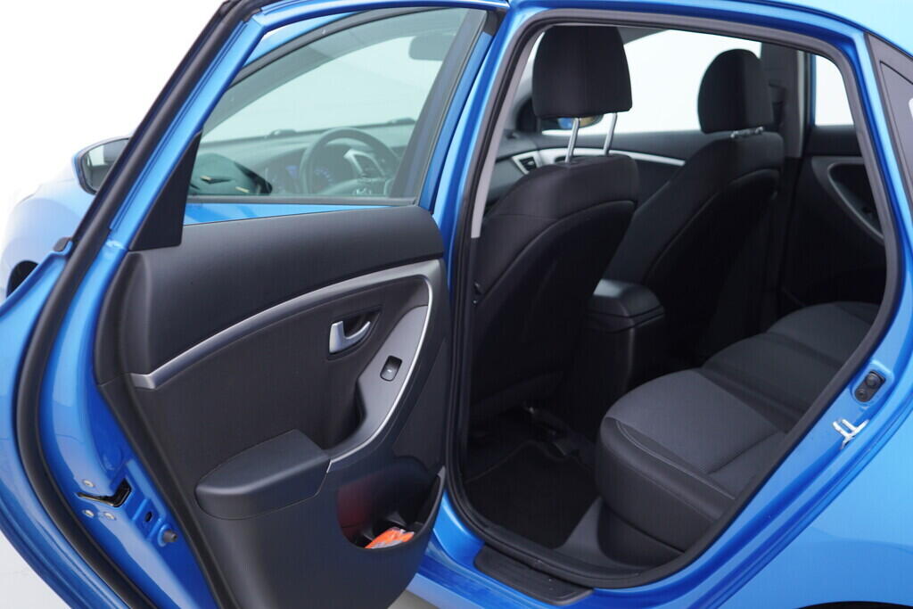 OV190V09514_30.webp_I30  1.6 CRDi 81 kW manuál