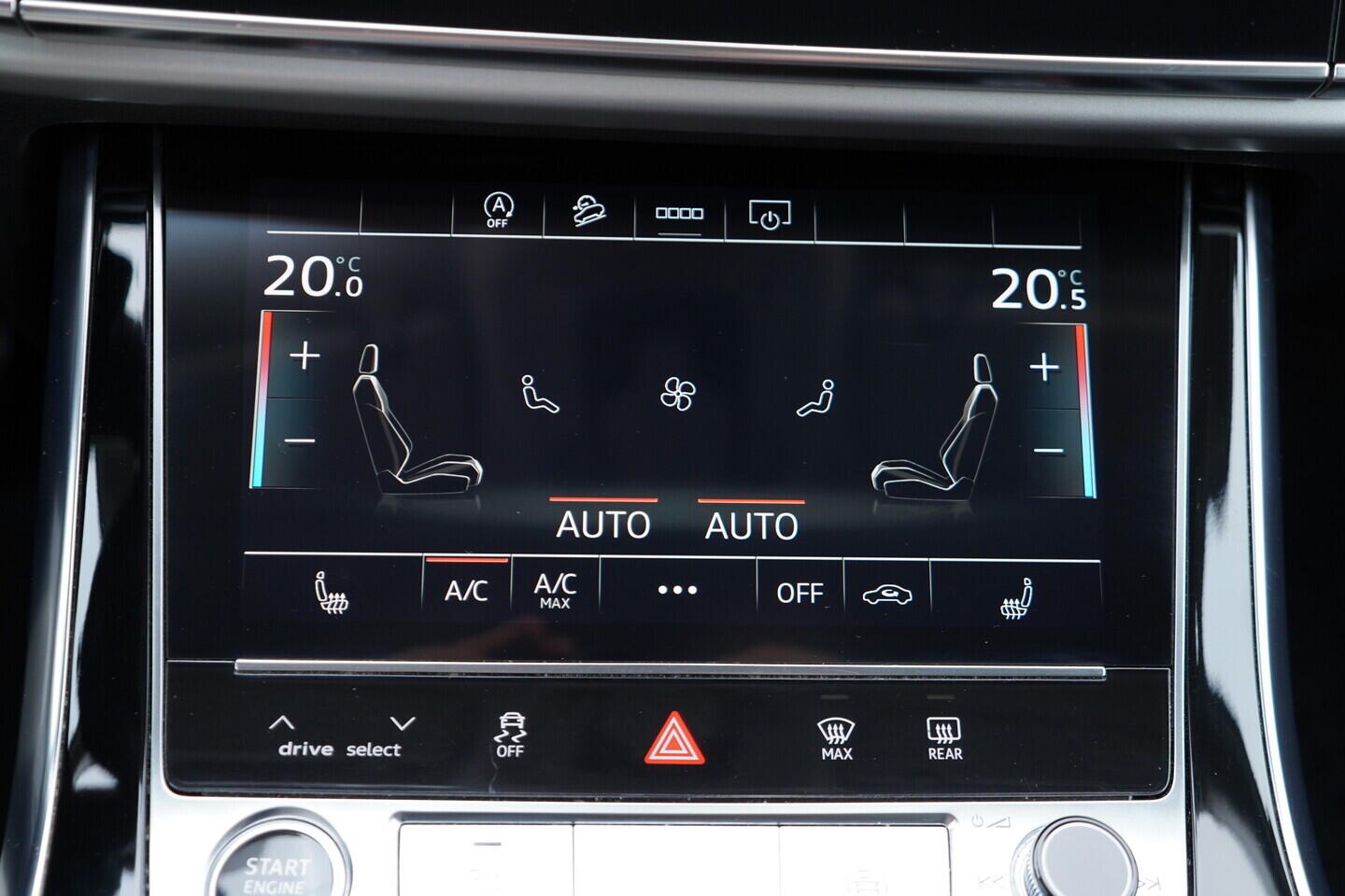 OV190V09519_42.webp_Q7  3.0 TDI 210 kW automat, DPH
