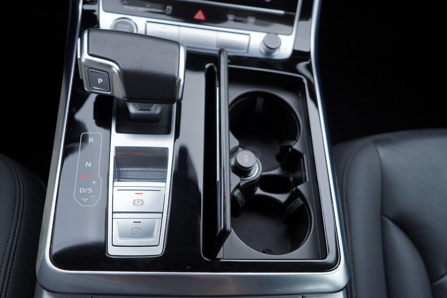 OV190V09519_45.webp_Q7  3.0 TDI 210 kW automat, DPH