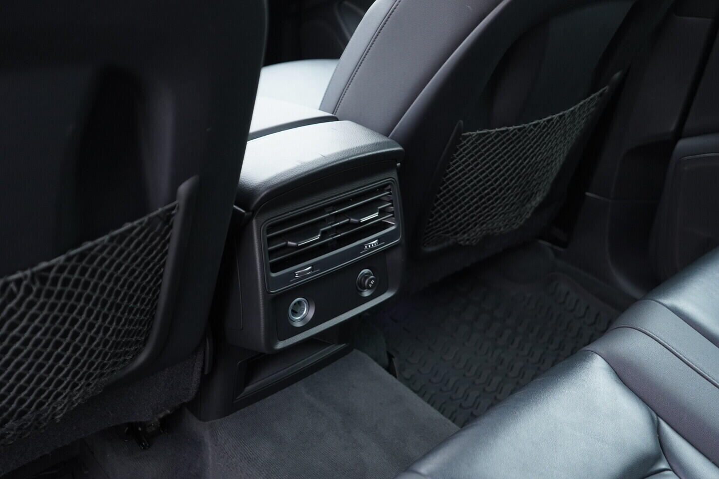 OV190V09519_47.webp_Q7  3.0 TDI 210 kW automat, DPH