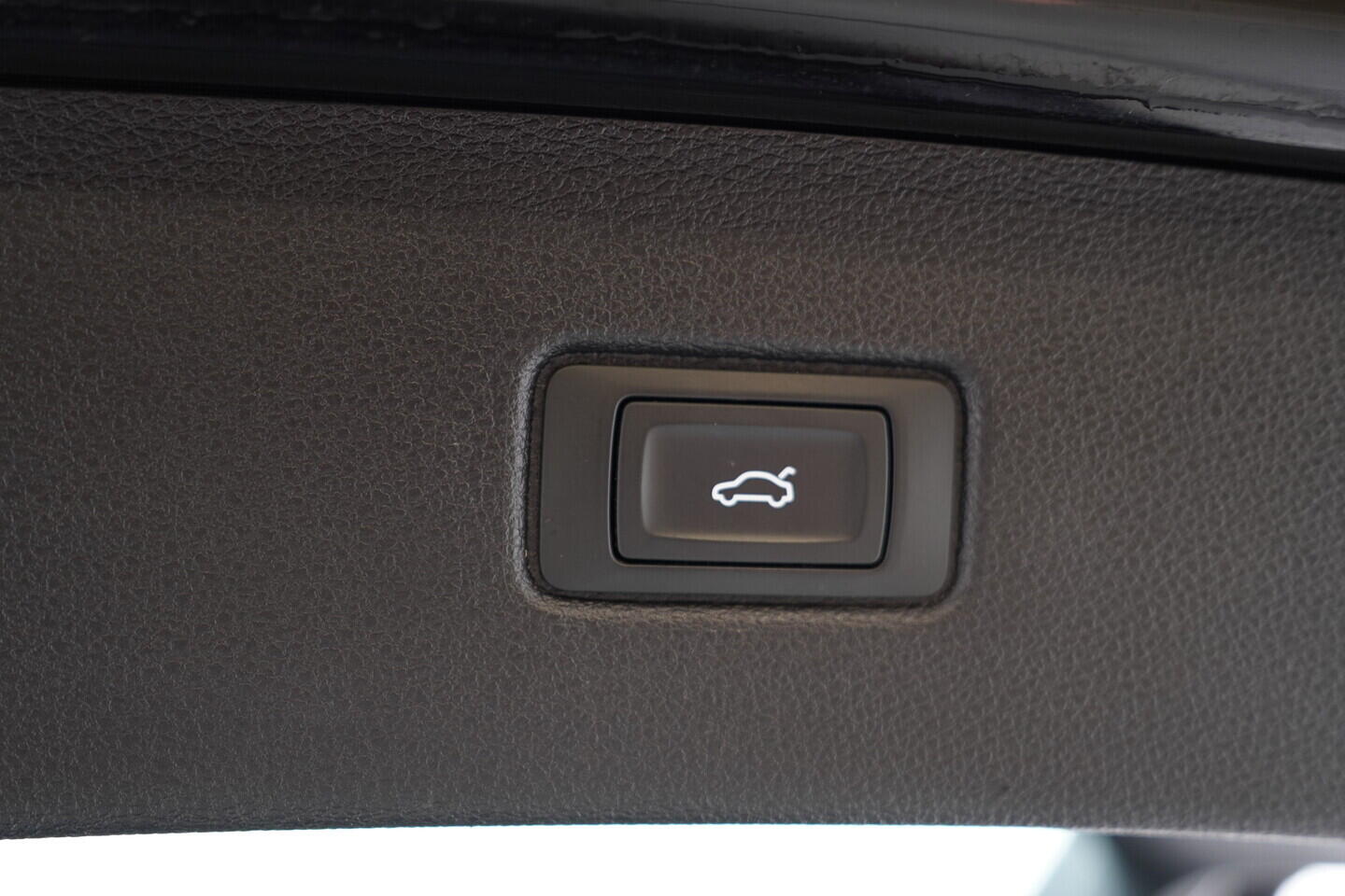 OV190V09519_53.webp_Q7  3.0 TDI 210 kW automat, DPH