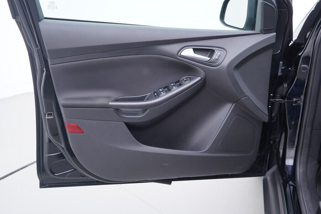 OV190V09520_19.webp_FOCUS Cool&Connect 1.0  92 kW manuál