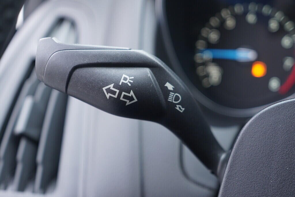 OV190V09520_23.webp_FOCUS Cool&Connect 1.0  92 kW manuál