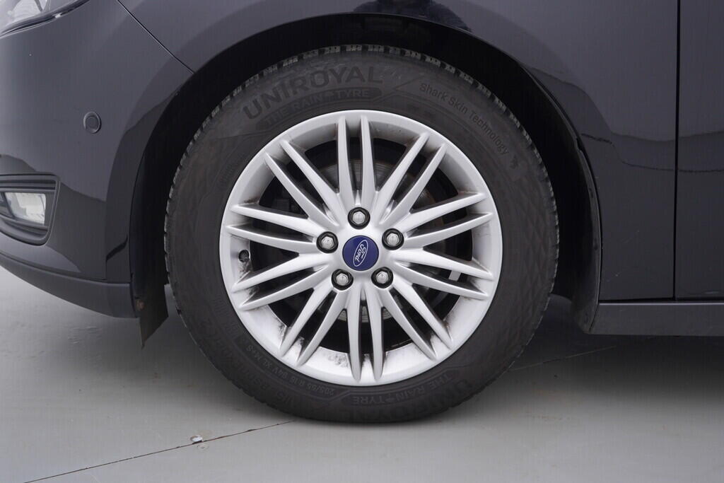 OV190V09520_36.webp_FOCUS Cool&Connect 1.0  92 kW manuál