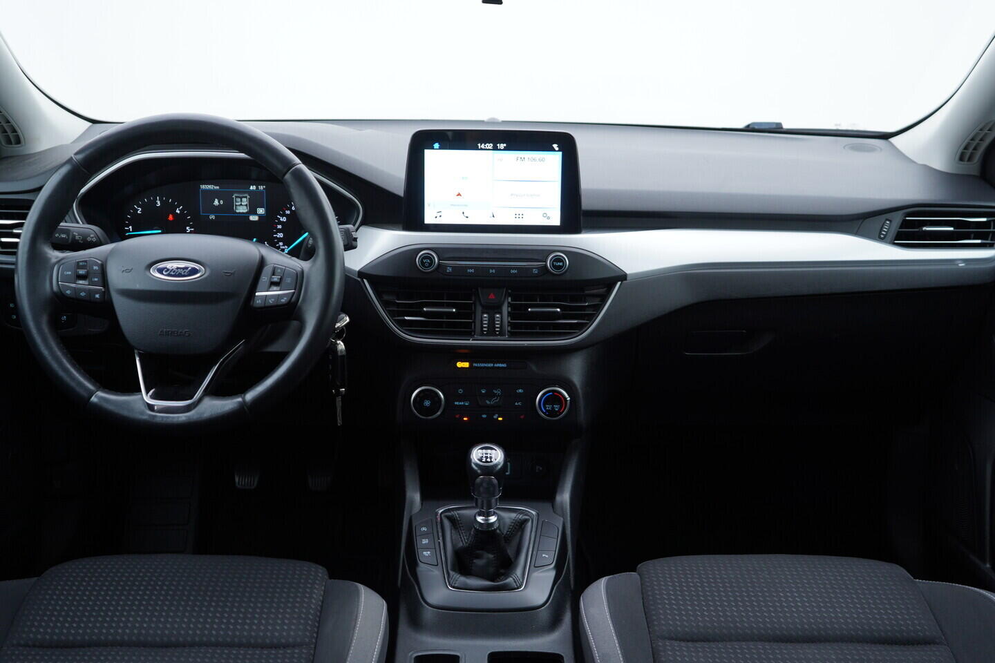 OV190V09521_25.webp_FOCUS Cool&Connect 1.5  88 kW manuál