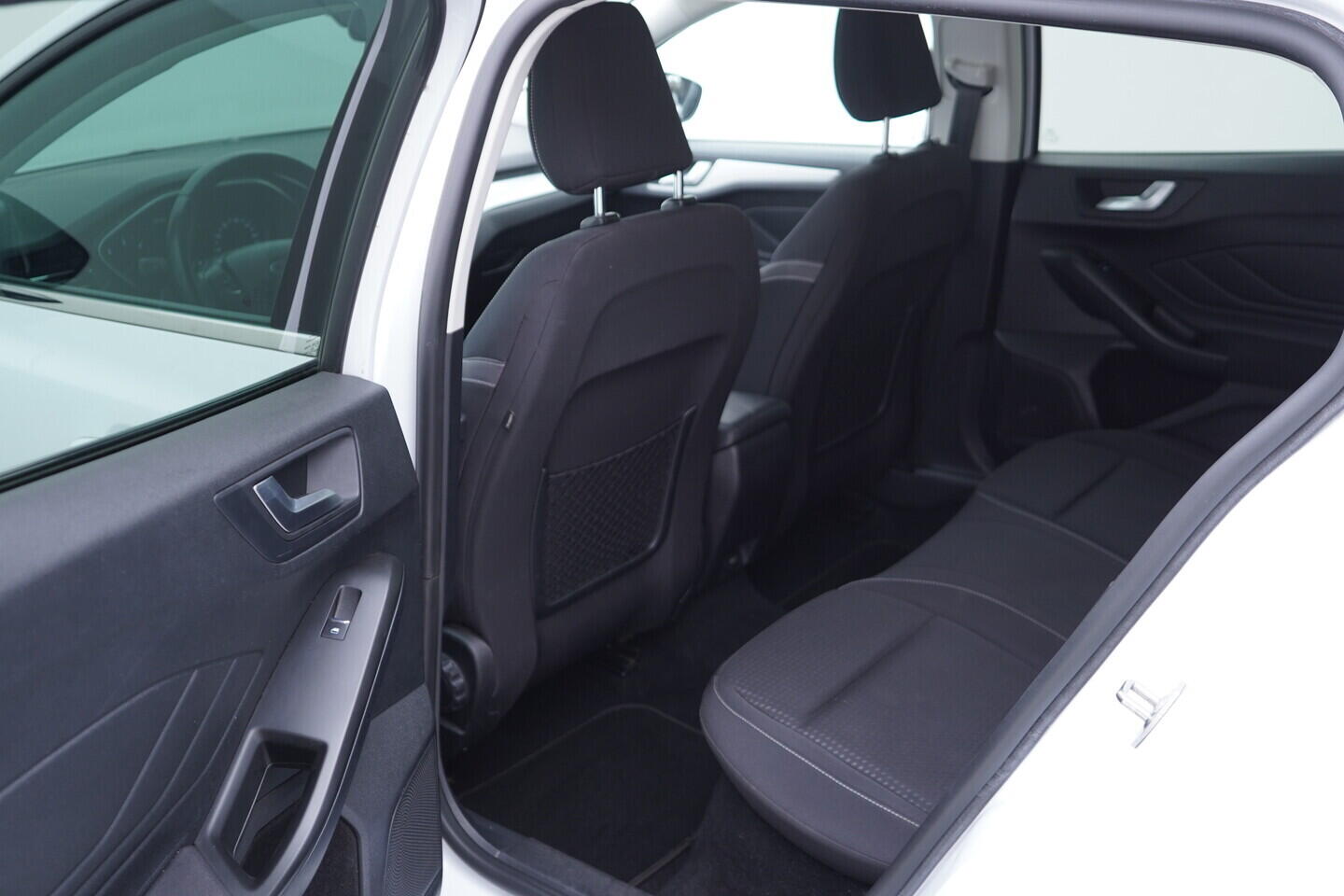 OV190V09521_33.webp_FOCUS Cool&Connect 1.5  88 kW manuál