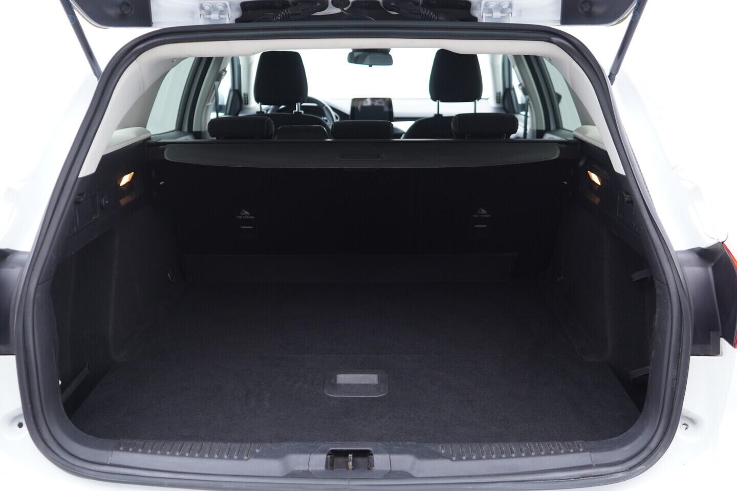 OV190V09521_35.webp_FOCUS Cool&Connect 1.5  88 kW manuál