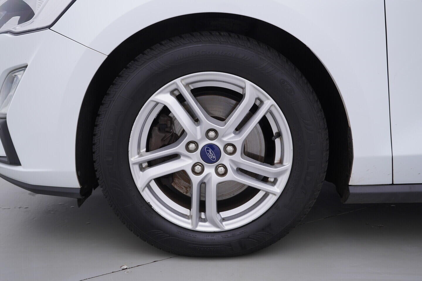 OV190V09521_38.webp_FOCUS Cool&Connect 1.5  88 kW manuál