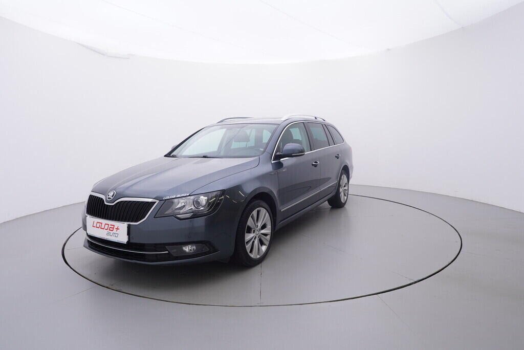 OV190V09523_10.webp_SUPERB Elegance 2.0 TDI 103 kW manuál