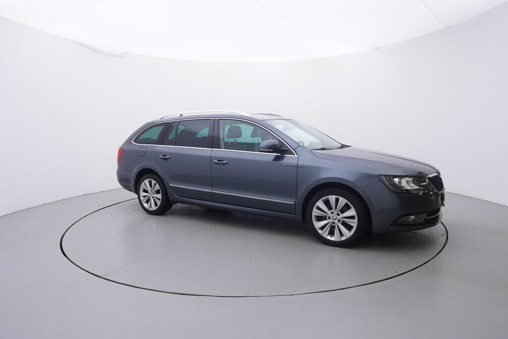 OV190V09523_16.webp_SUPERB Elegance 2.0 TDI 103 kW manuál