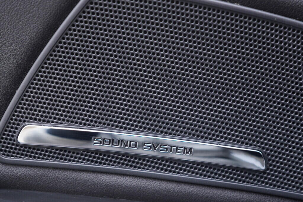 OV190V09523_21.webp_SUPERB Elegance 2.0 TDI 103 kW manuál