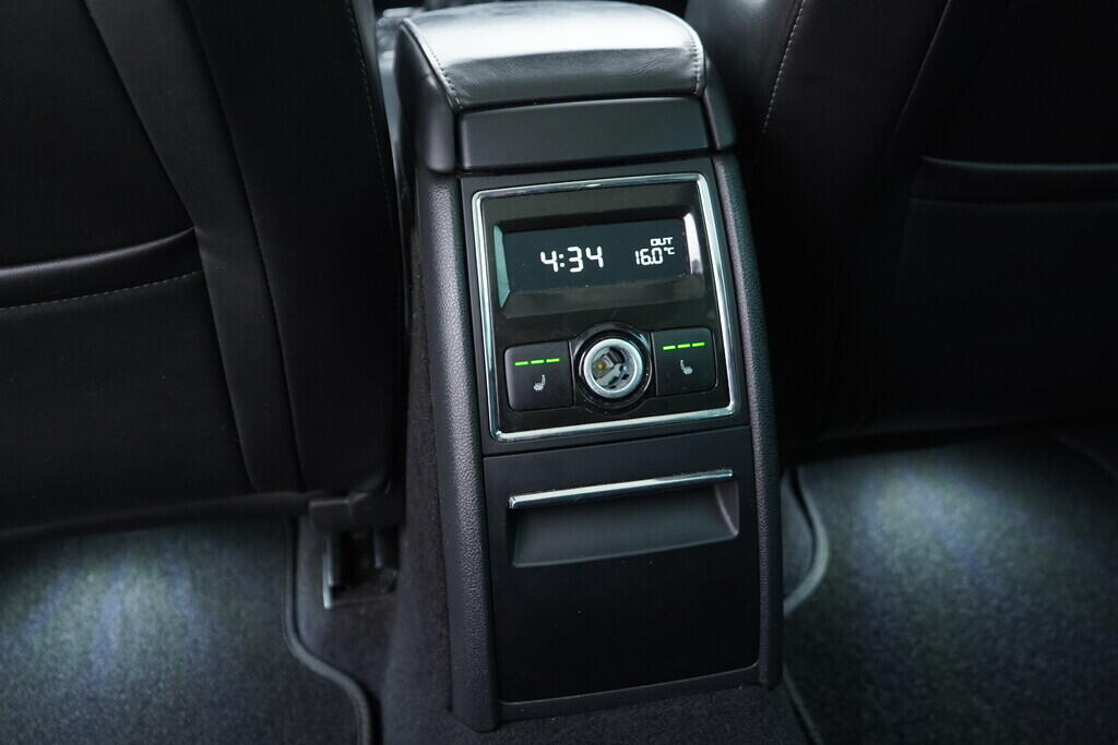 OV190V09523_34.webp_SUPERB Elegance 2.0 TDI 103 kW manuál