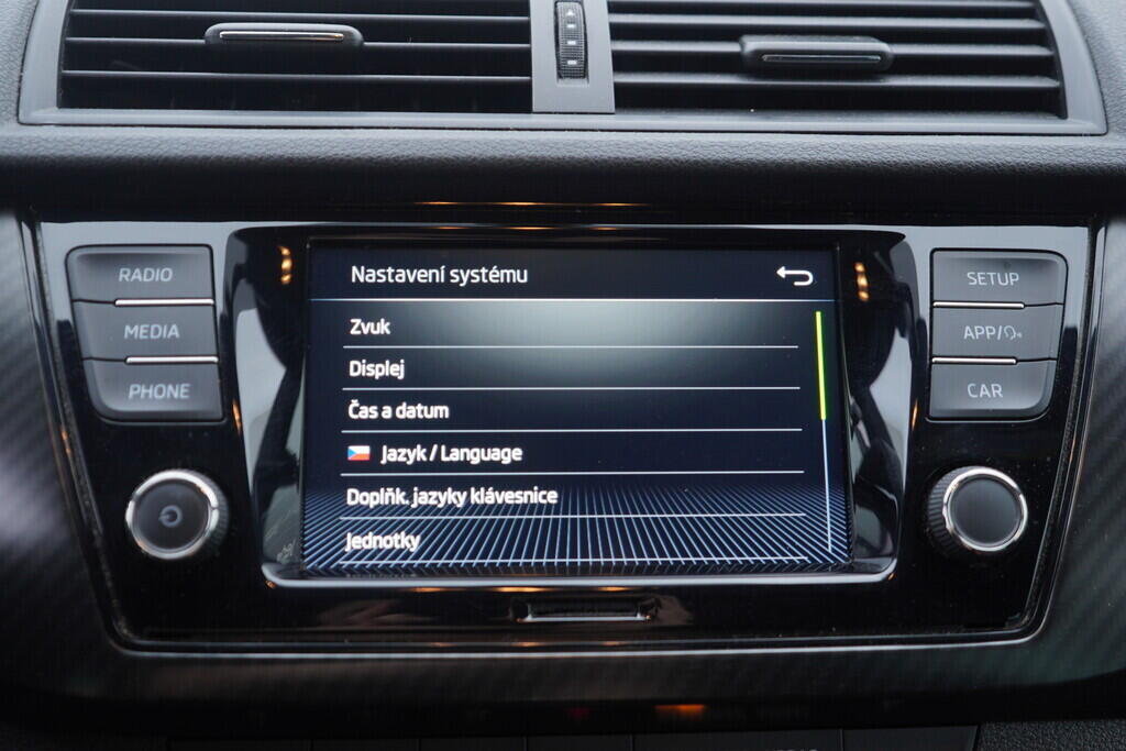 OV190V09525_30.webp_FABIA Monte Carlo 1.0 TSI 70 kW automat