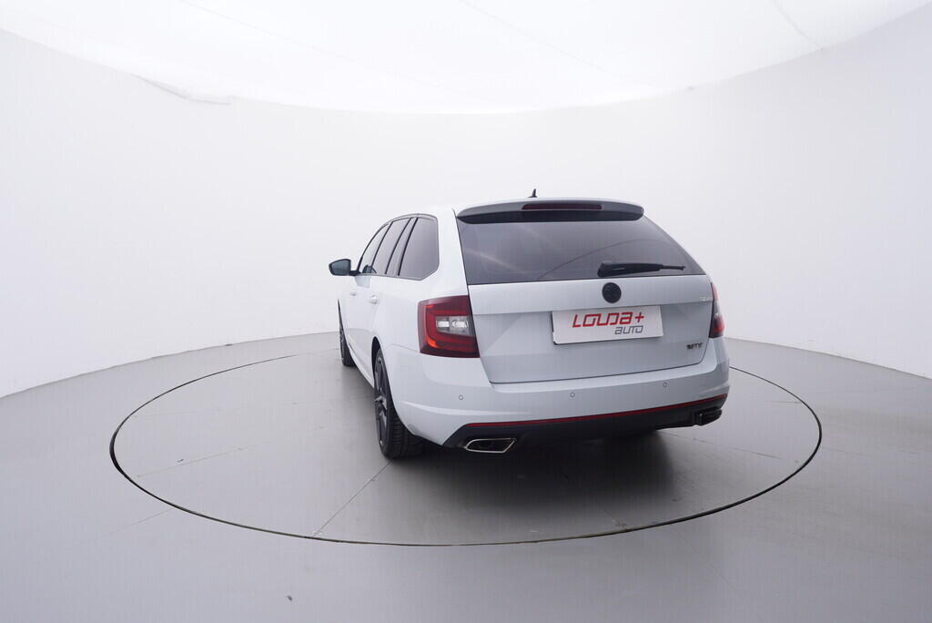 OV190V09526_13.webp_OCTAVIA RS 230 2.0 TSI 169 kW automat