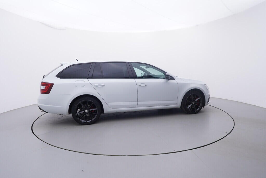 OV190V09526_15.webp_OCTAVIA RS 230 2.0 TSI 169 kW automat