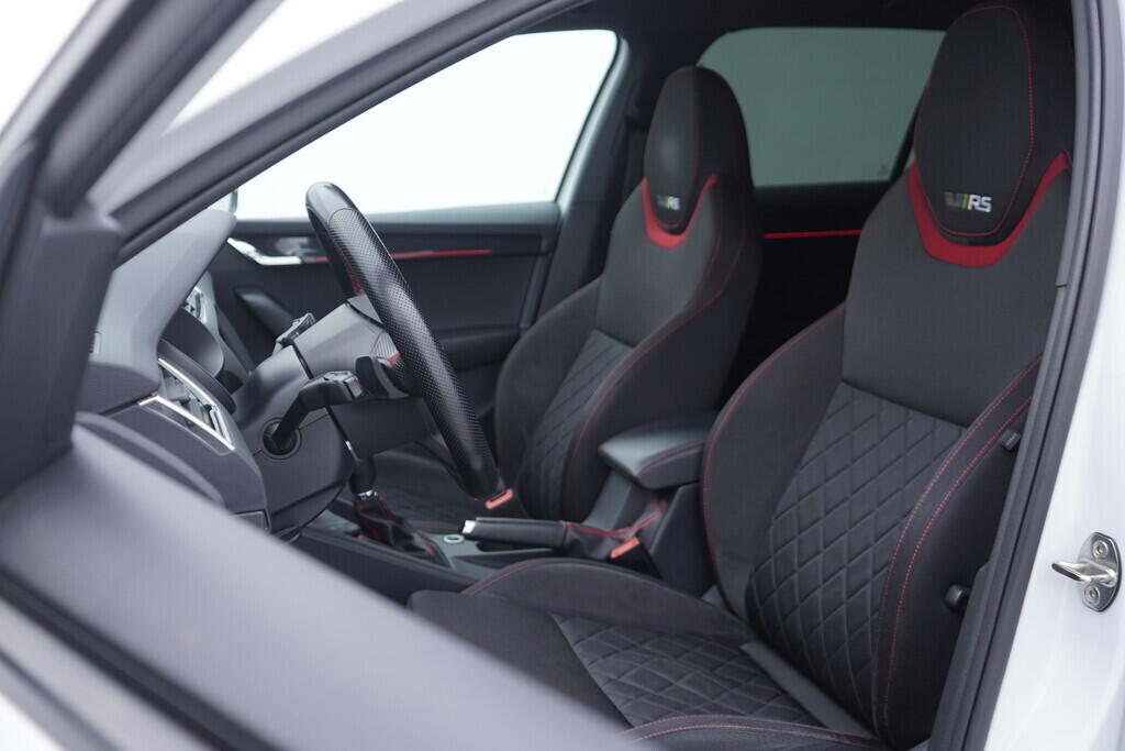 OV190V09526_21.webp_OCTAVIA RS 230 2.0 TSI 169 kW automat