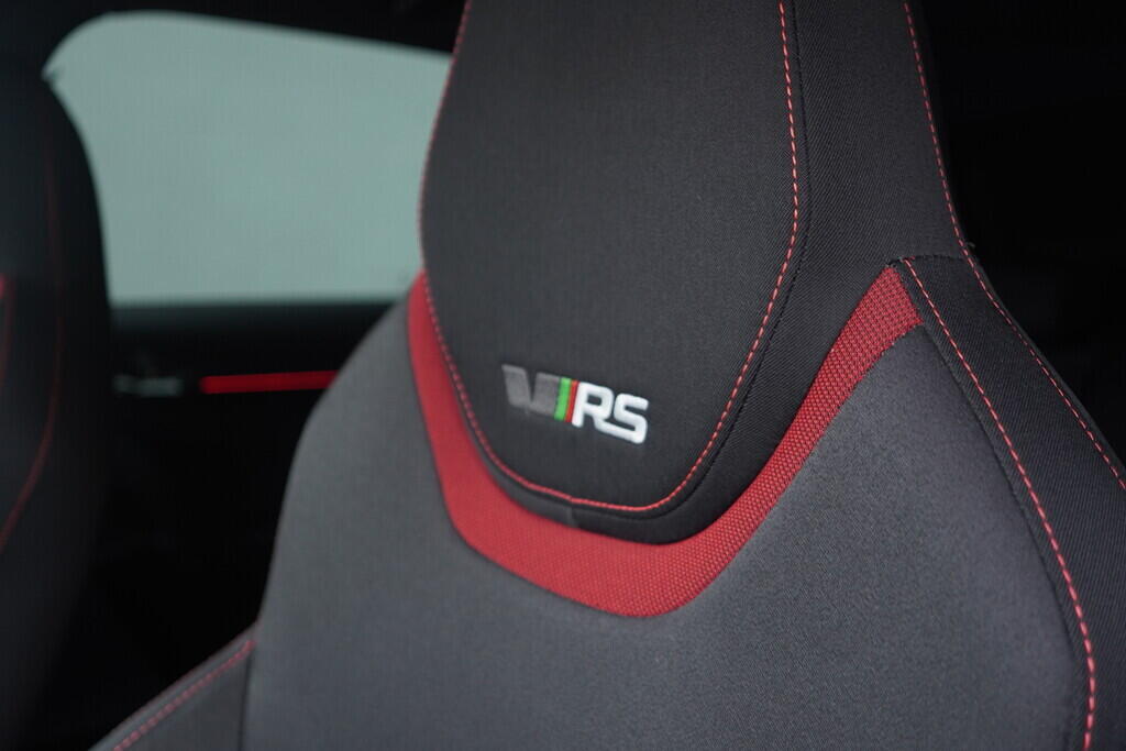 OV190V09526_22.webp_OCTAVIA RS 230 2.0 TSI 169 kW automat