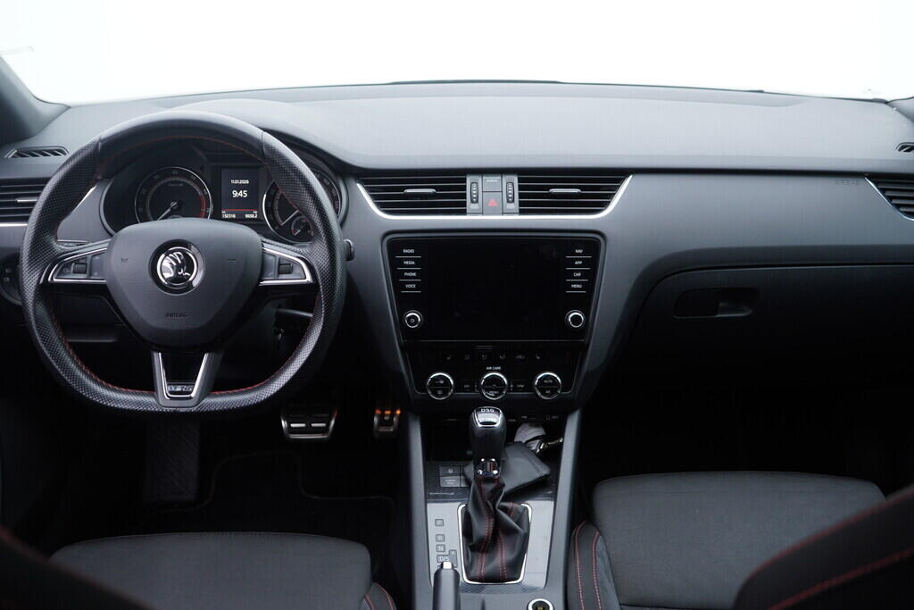 OV190V09526_23.webp_OCTAVIA RS 230 2.0 TSI 169 kW automat