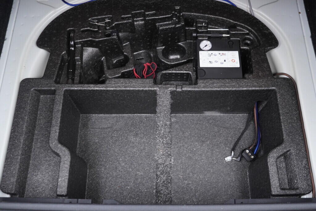 OV190V09526_35.webp_OCTAVIA RS 230 2.0 TSI 169 kW automat