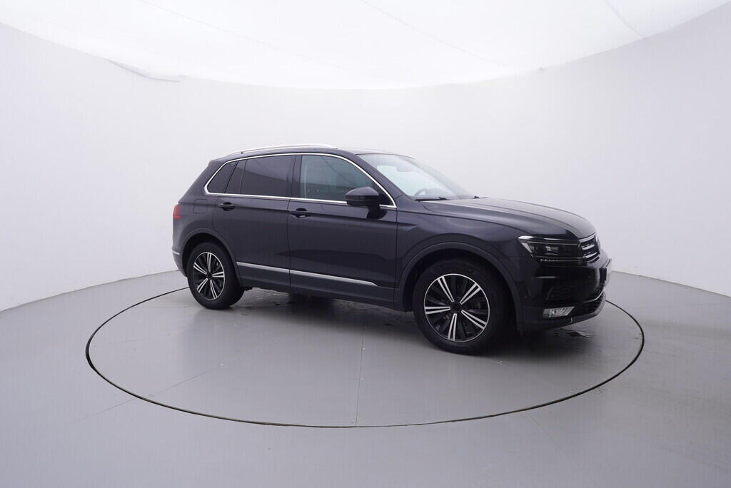 OV190V09527_16.webp_TIGUAN Carat 2.0 TDI 110 kW automat
