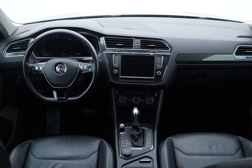 OV190V09527_25.webp_TIGUAN Carat 2.0 TDI 110 kW automat