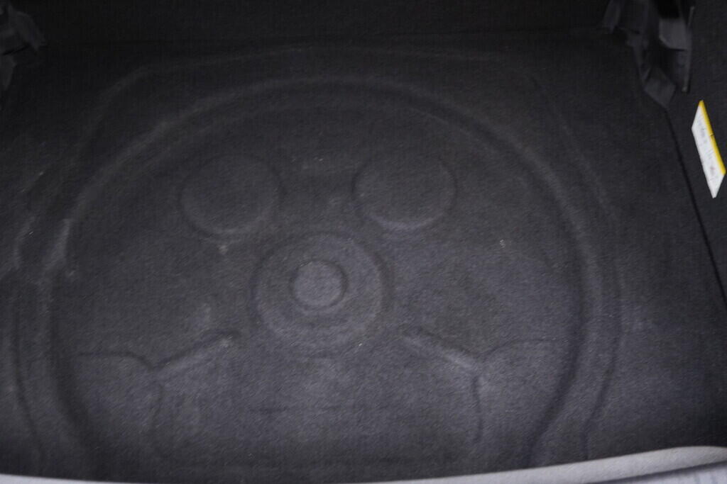 OV190V09527_38.webp_TIGUAN Carat 2.0 TDI 110 kW automat