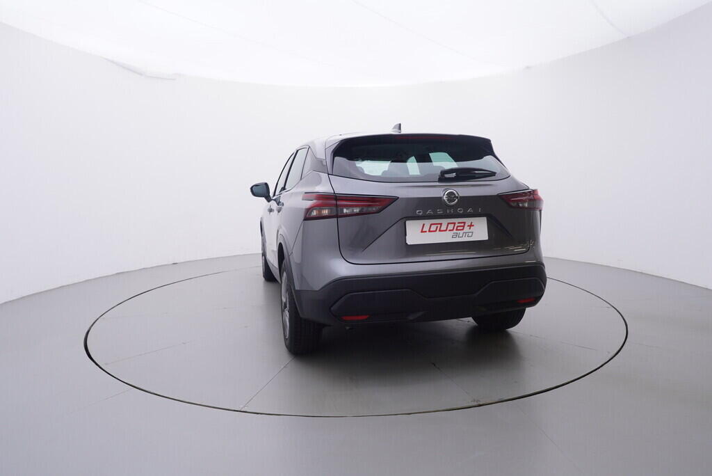 OV190V09528_13.webp_QASHQAI Visia 1.3  103 kW manuál