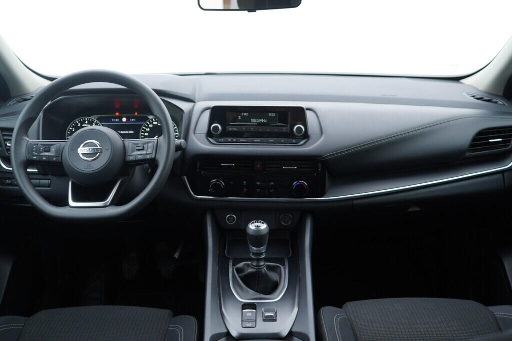 OV190V09528_25.webp_QASHQAI Visia 1.3  103 kW manuál