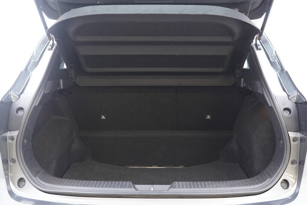 OV190V09528_33.webp_QASHQAI Visia 1.3  103 kW manuál