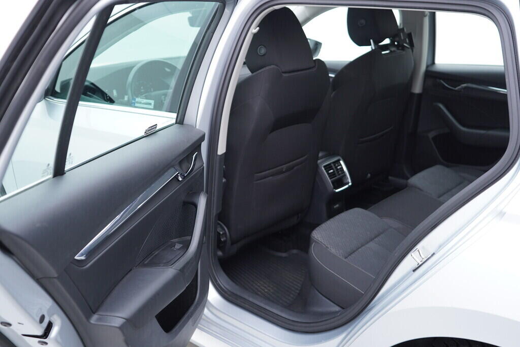 OV190V09535_36.webp_OCTAVIA Style 2.0 TDI 110 kW automat, DPH