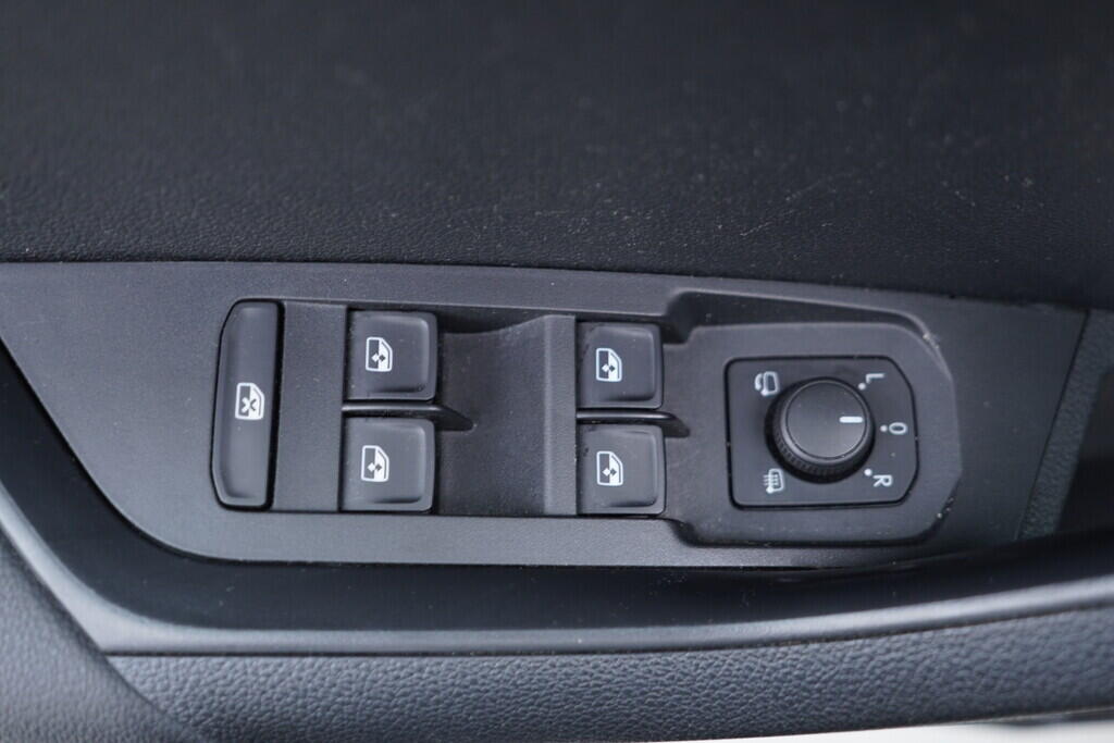 OV190V09536_20.webp_KAROQ Style 1.5 TSI 110 kW automat, DPH