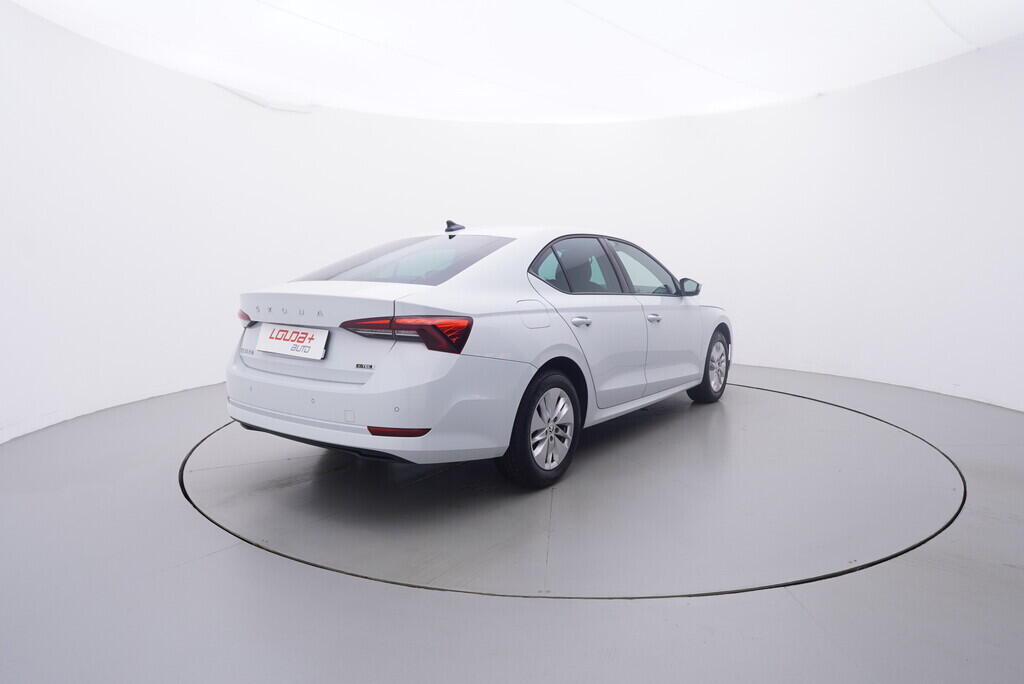 OV190V09537_10.webp_OCTAVIA Ambition 1.0 TSI 81 kW automat, DPH