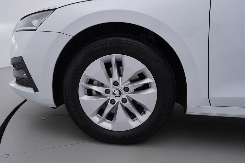 OV190V09537_39.webp_OCTAVIA Ambition 1.0 TSI 81 kW automat, DPH