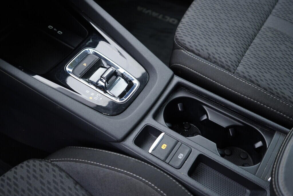 OV190V09538_33.webp_OCTAVIA Style 2.0 TDI 110 kW automat, DPH