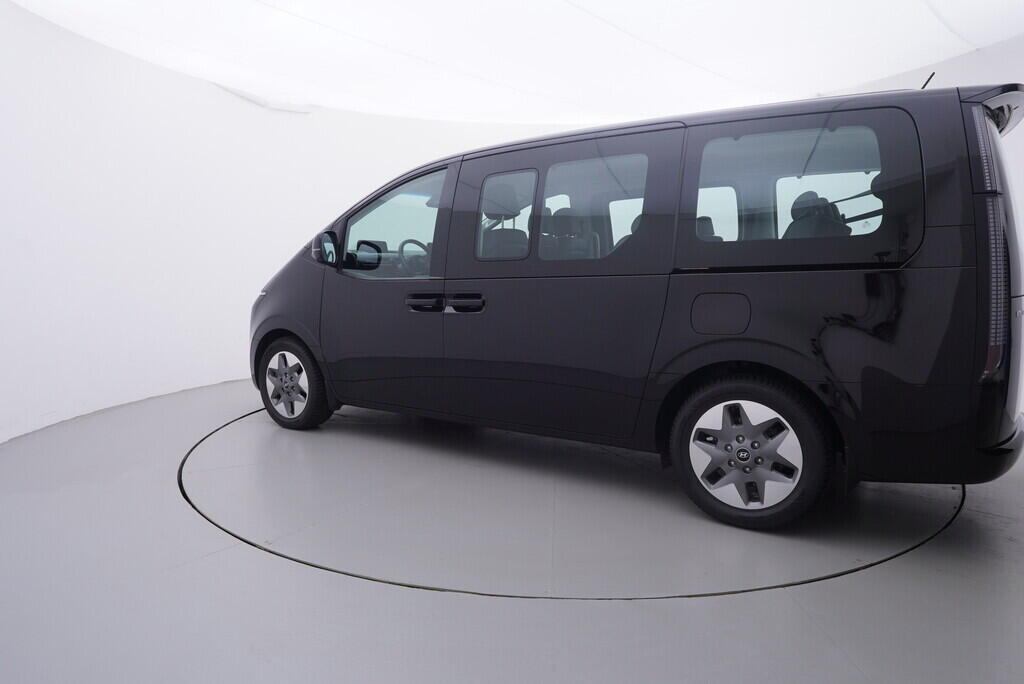 OV190V09539_12.webp_STARIA Style Premium 2.2 CR 130 kW automat, DPH