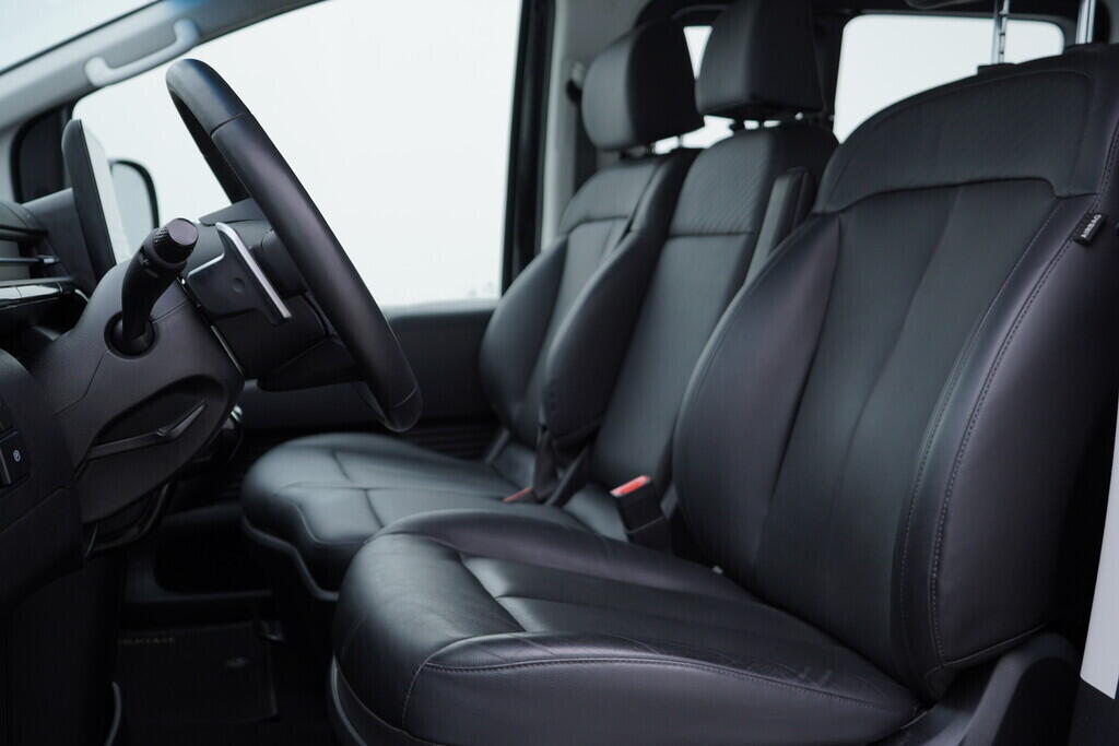 OV190V09539_22.webp_STARIA Style Premium 2.2 CR 130 kW automat, DPH