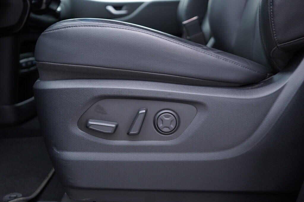 OV190V09539_23.webp_STARIA Style Premium 2.2 CR 130 kW automat, DPH